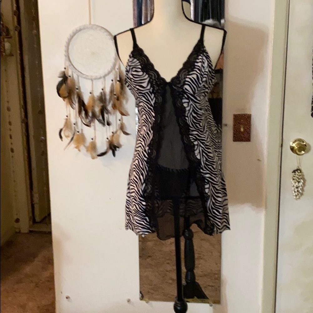 🌻🌻Black/white zebra print two piece lingerie